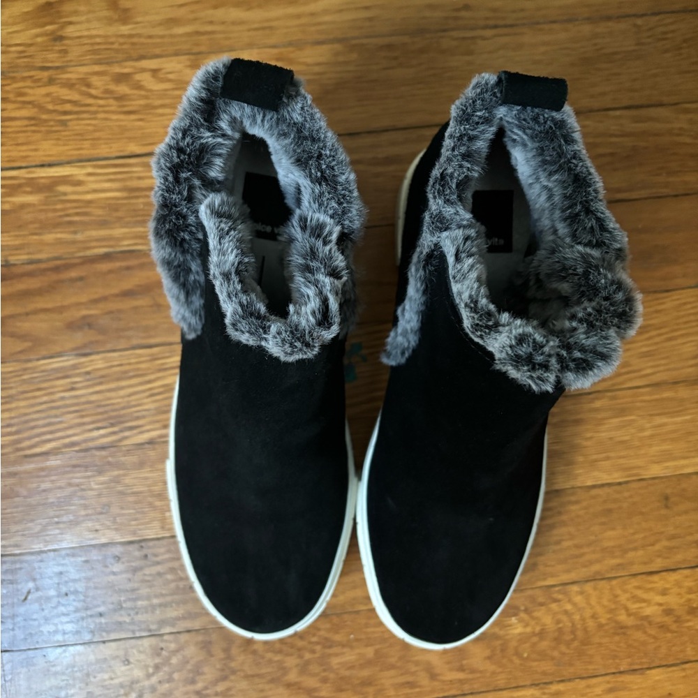 Dolce Vita Fuzzy Ankle Boot Sneakers - Picture 4 of 6